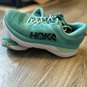 HOKA Women's Bondi 7 Shoe Size 9 Wide